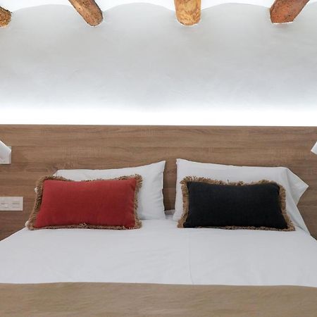 Apartaments La Rambla - Licorella - 4 Persones Cornudella de Montsant Exteriér fotografie